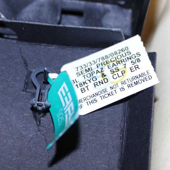 EFFY Blue Topaz Round Stud Earrings set in 18kgold - Picture 2 of 6